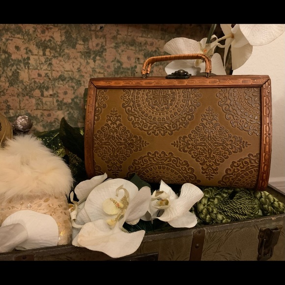 Vintage Moroccan Wooden Purse - Picture 2 of 16